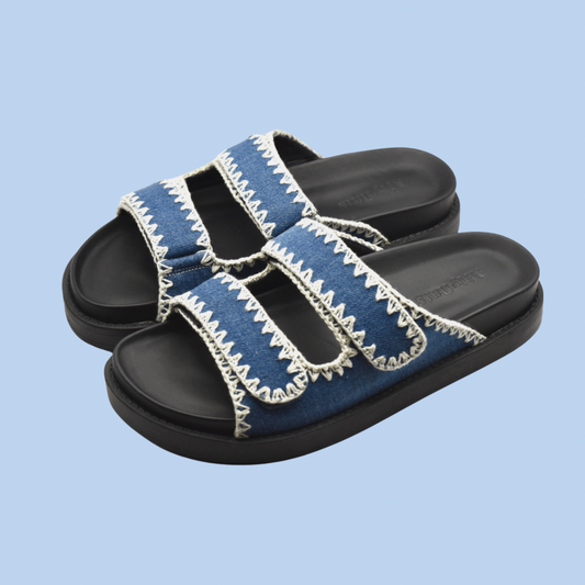 Bekväma sandaler i denim med chunky gummisula och fin sömnadsdetalj.